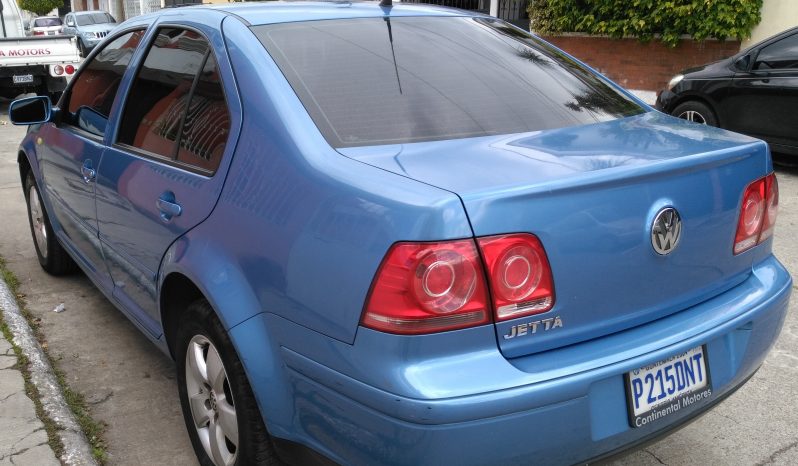 Usados: Volkswagen Jetta 2008, versión europea, de agencia full
