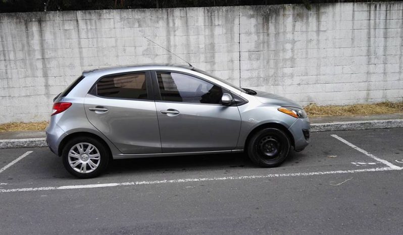 Usados: Mazda2 2012 hatchback mecánico full