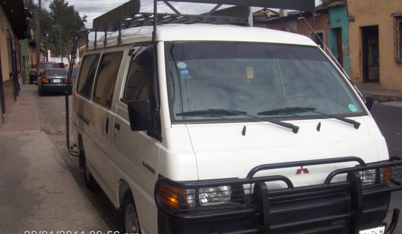 Usados: Microbús Mitsubishi Van 2008 para 12 pasajeros full