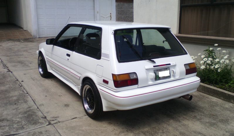 Usados: Toyota Corolla 1988 en Guatemala full