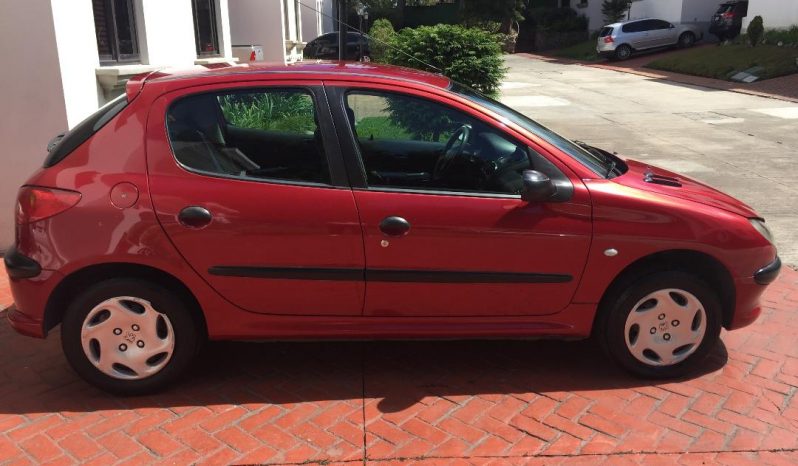 Usados: Peugeot 206 2004 de agencia en Guatemala full