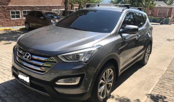 Hyundai Santa Fe 2014. Motor 2.2 crdi (TDi). 193 caballos 4WD. 87000 km todos los servicios en la agencia cada 5000 Km. Aceite Shell especial para TDi.